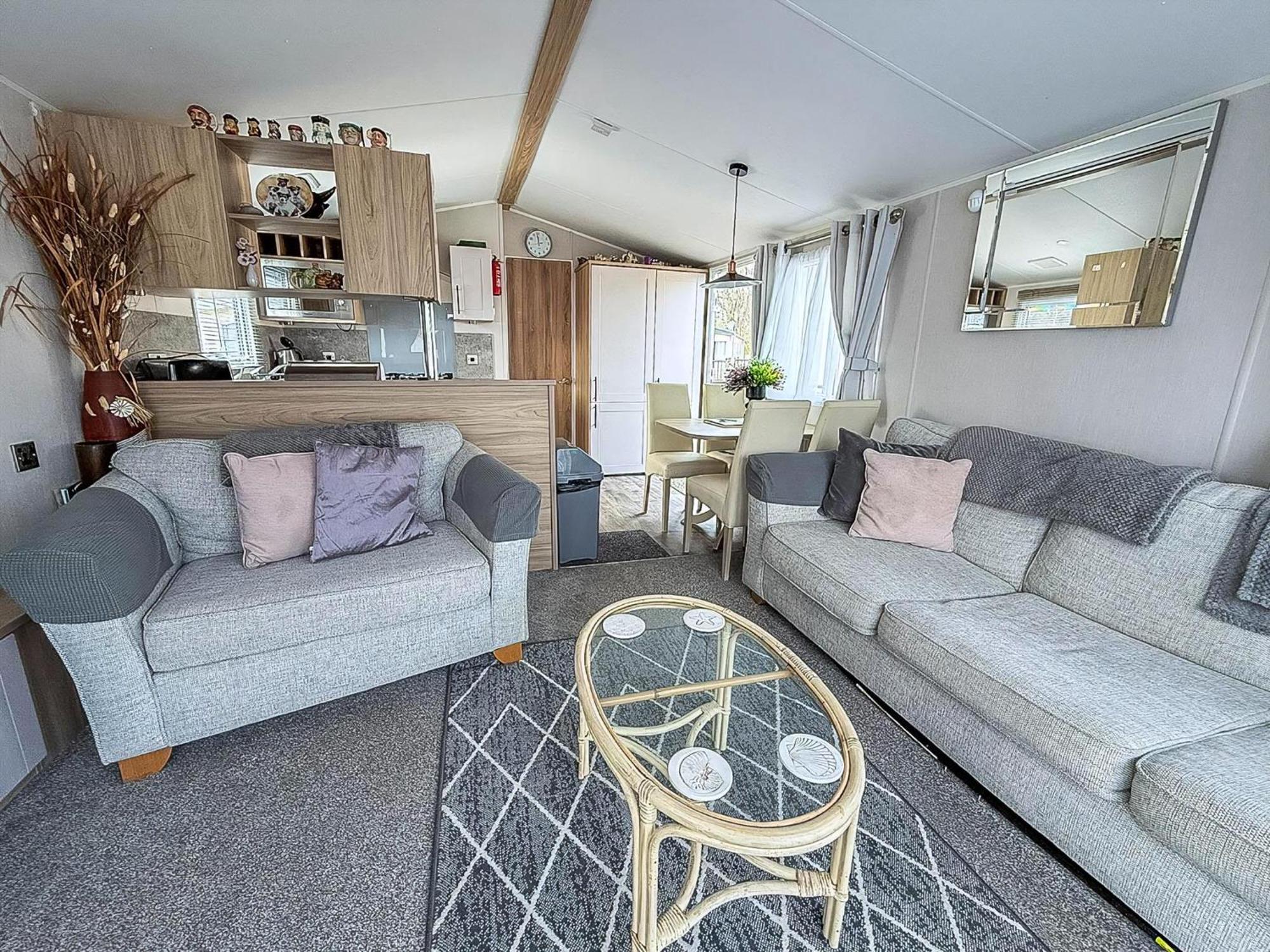 Beautiful Caravan For Hire With A Partial Sea View In Suffolk Ref 32042Az Лоустофт Экстерьер фото